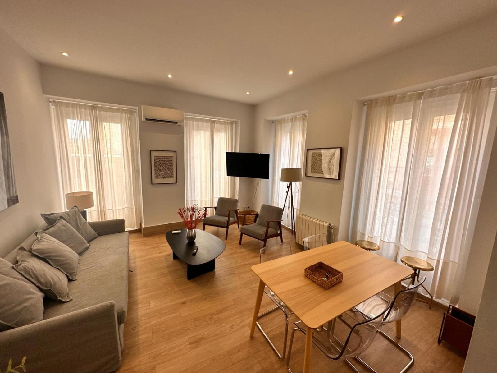 Amazing 3Bd 3Bth With 9 Balconies By Madrid4You Apartments Dış mekan fotoğraf