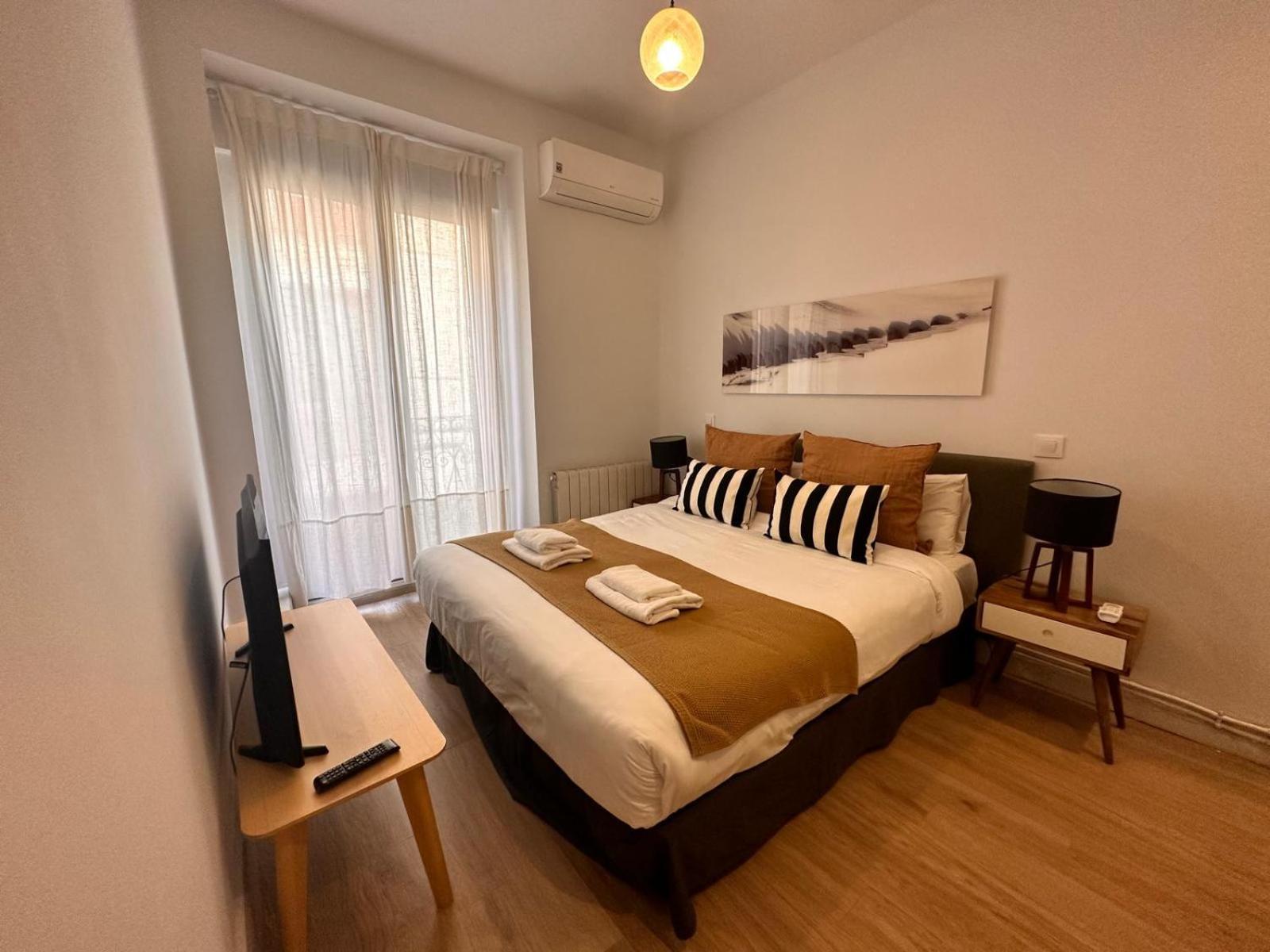 Amazing 3Bd 3Bth With 9 Balconies By Madrid4You Apartments Dış mekan fotoğraf